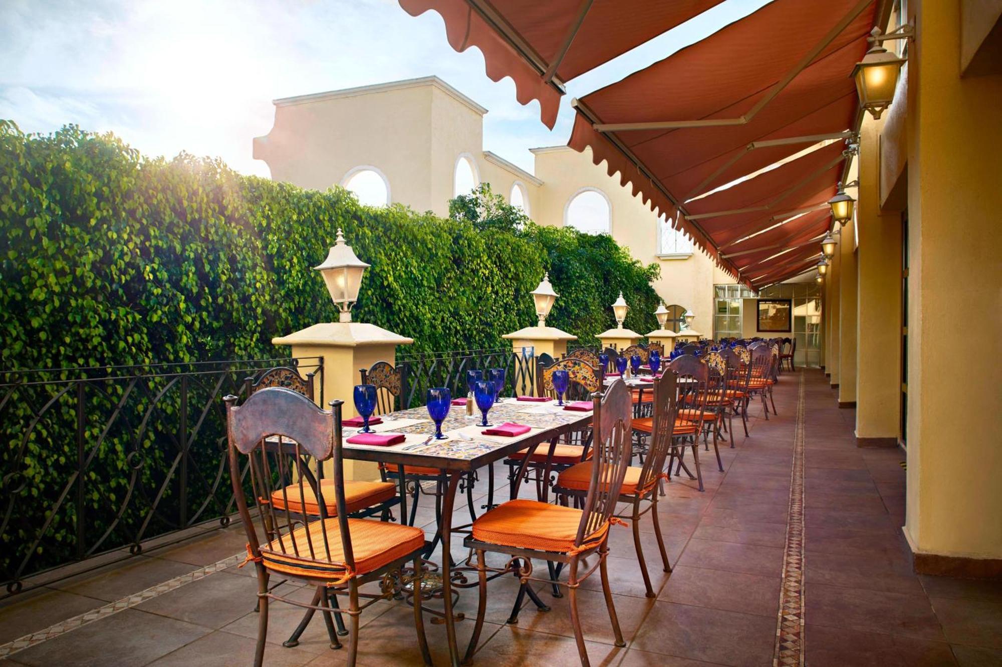 Fiesta Americana Hacienda Ixtapan De La Sal Kültér fotó The Terrace