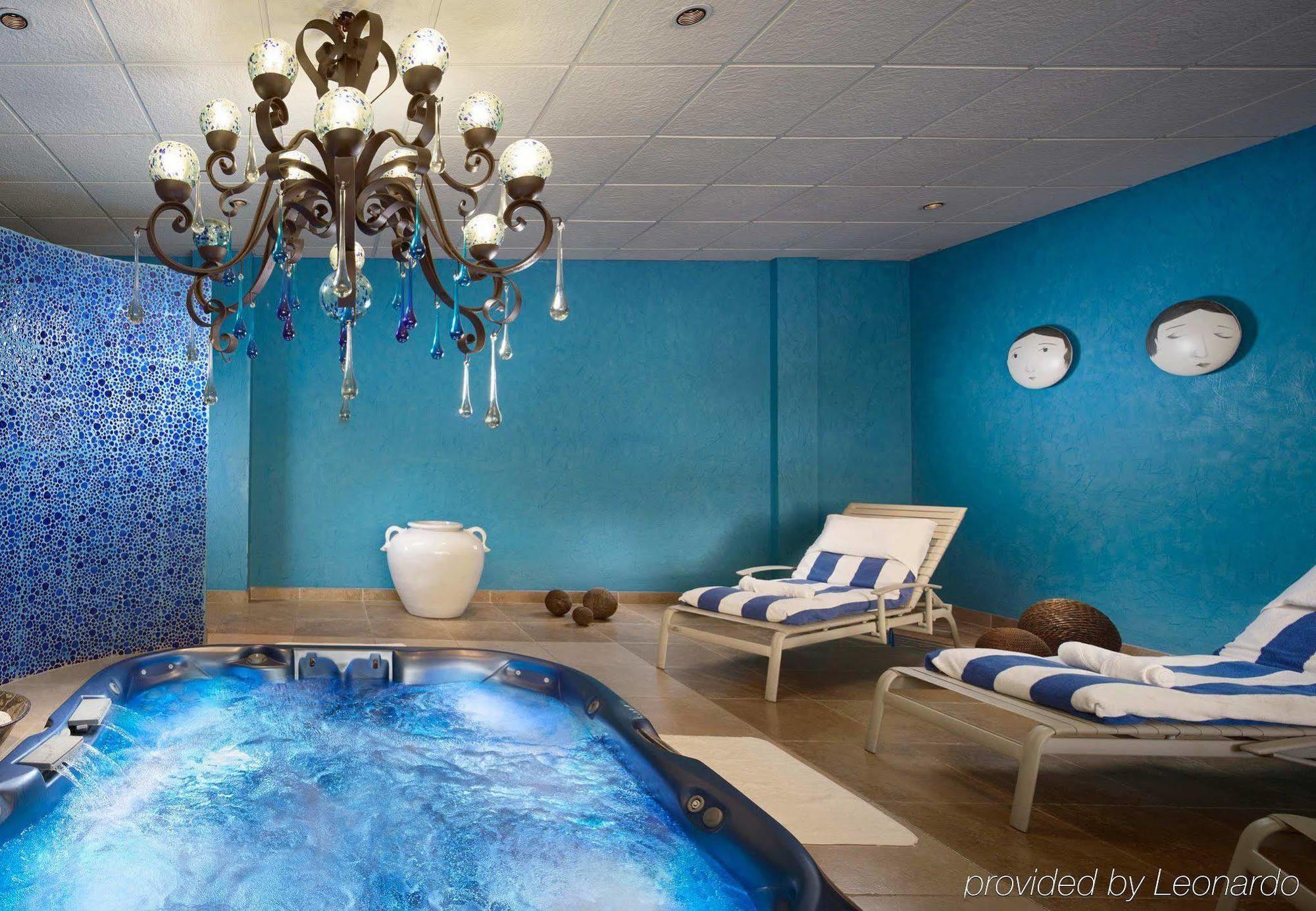 Fiesta Americana Hacienda Ixtapan De La Sal Kültér fotó The spa at the hotel