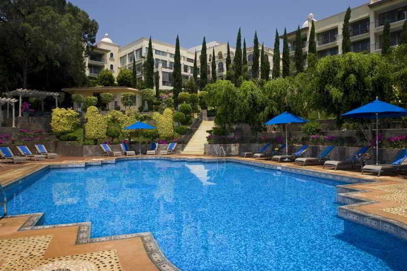 Fiesta Americana Hacienda Ixtapan De La Sal Kültér fotó The pool at the Westin La Jolla